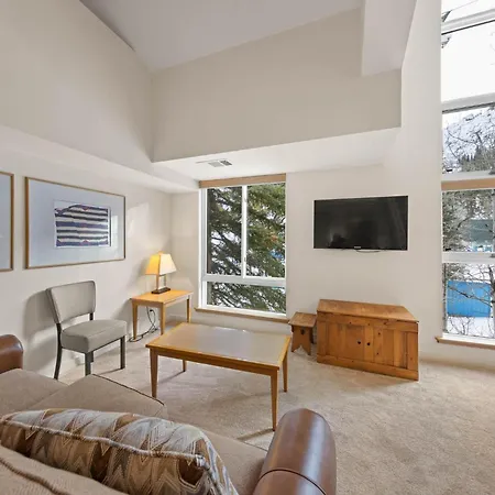 Studio Loft #310
